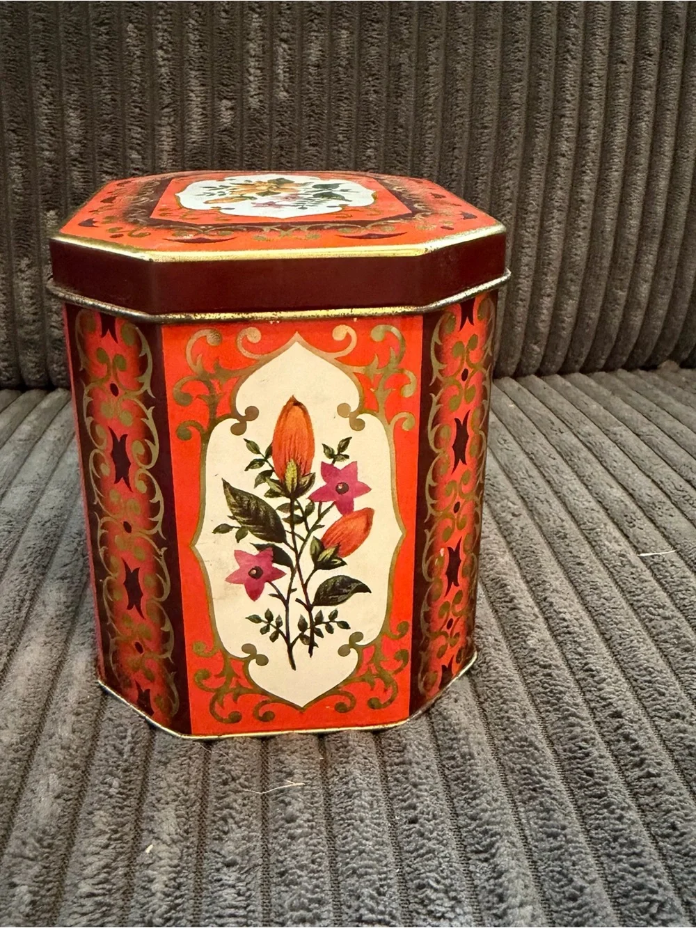 1970s vintage tin container